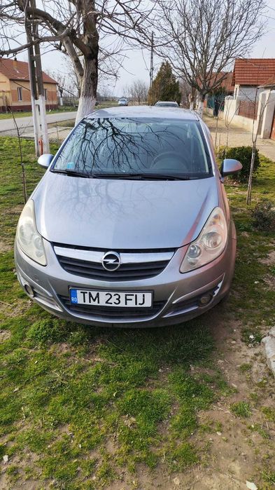 Vând Opel Corsa D