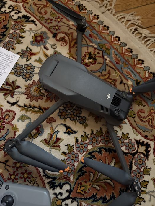 dji mavic 3 дрон