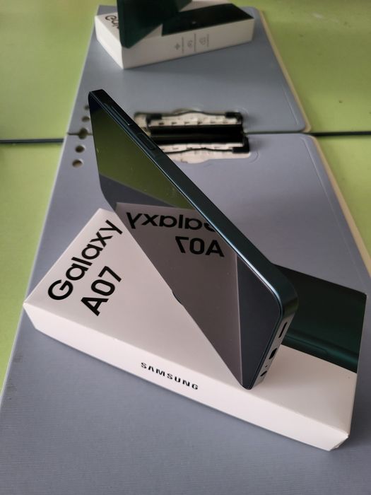 Срочно продам смартфон Samsung Galaxy A07