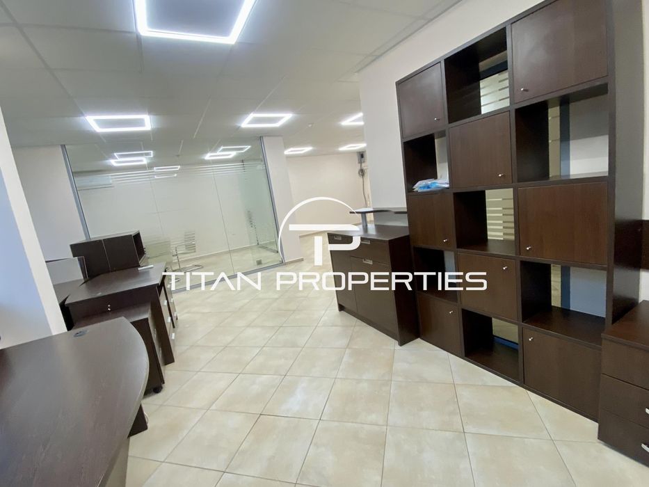 Дава се под наем Офис в Варна, Център - 100 кв.м за 1000 € - Снимка #13