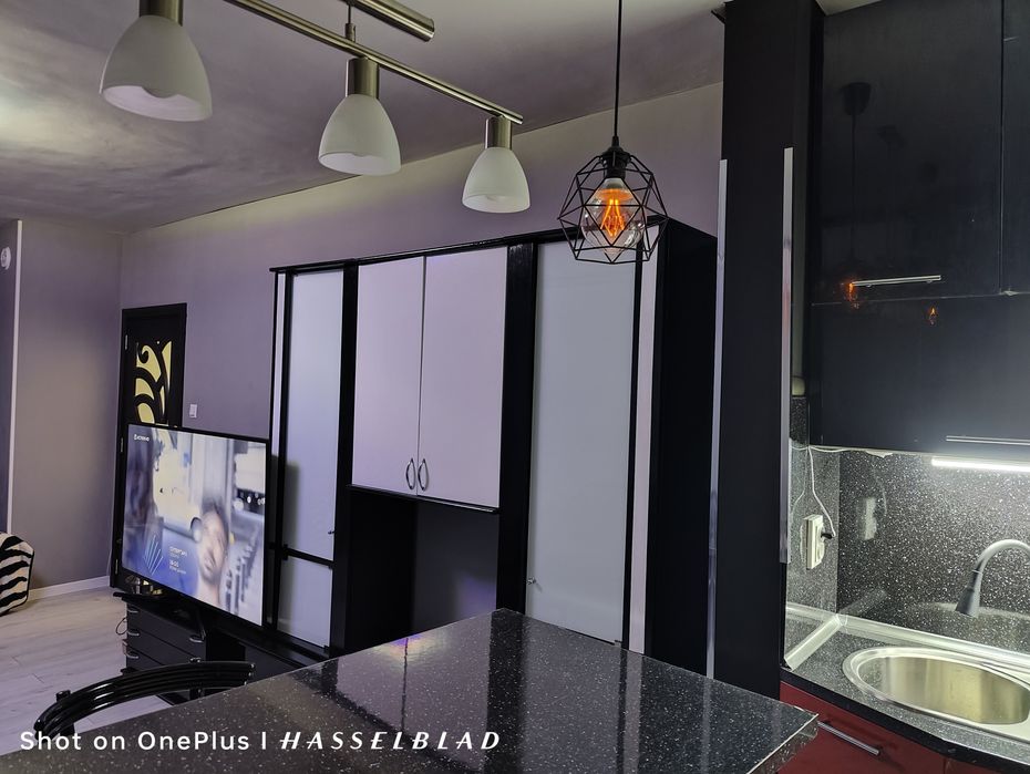 Тристаен апартамент под наем изцяло и основно ремонтиран всичко ново