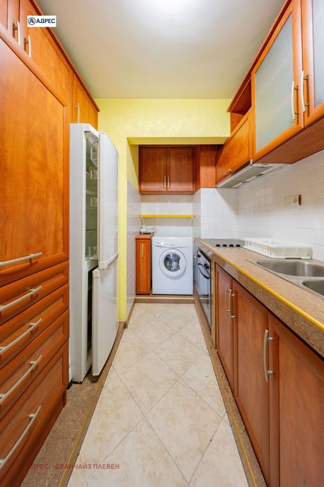 3-стаен в Плевен-Широк център площ 83 цена 163000