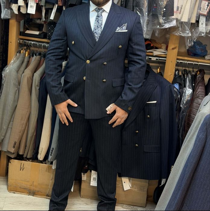 Costum elegant folosit câteva ore