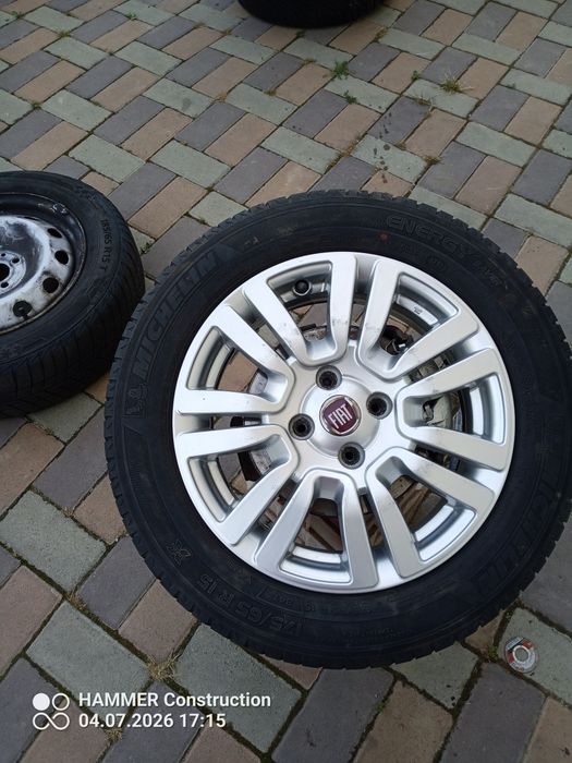 Vînd cauciucuri cu jante Opel,Fiat