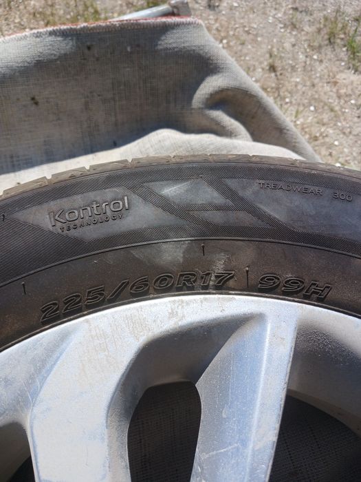 Продам диск с резиной на Хундай Туксон