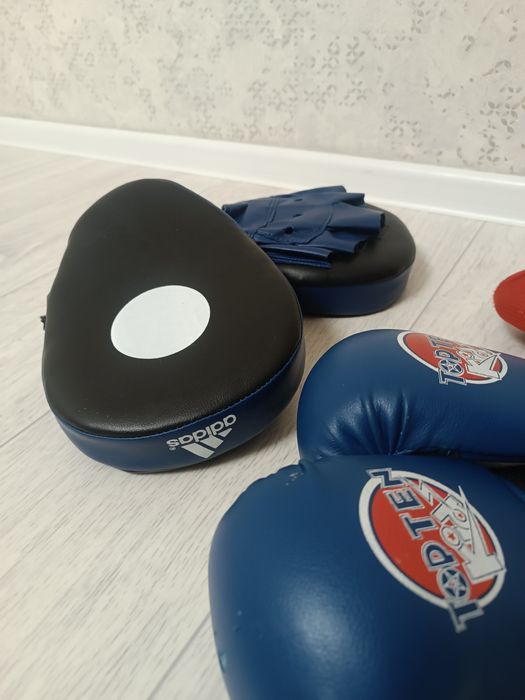 Продам спортивный инвентарь