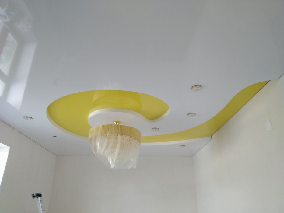 Натяжные потолки от 1200.