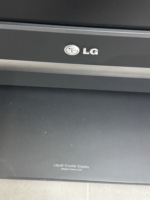 LG 42LE2R – TV LCD 42” (106 cm) – stare foarte bună