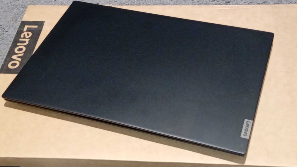 Лаптоп Lenovo 14w – 14" Full HD Touchscreen / AMD A6 / 4GB / 64GB / Windows Tiny10