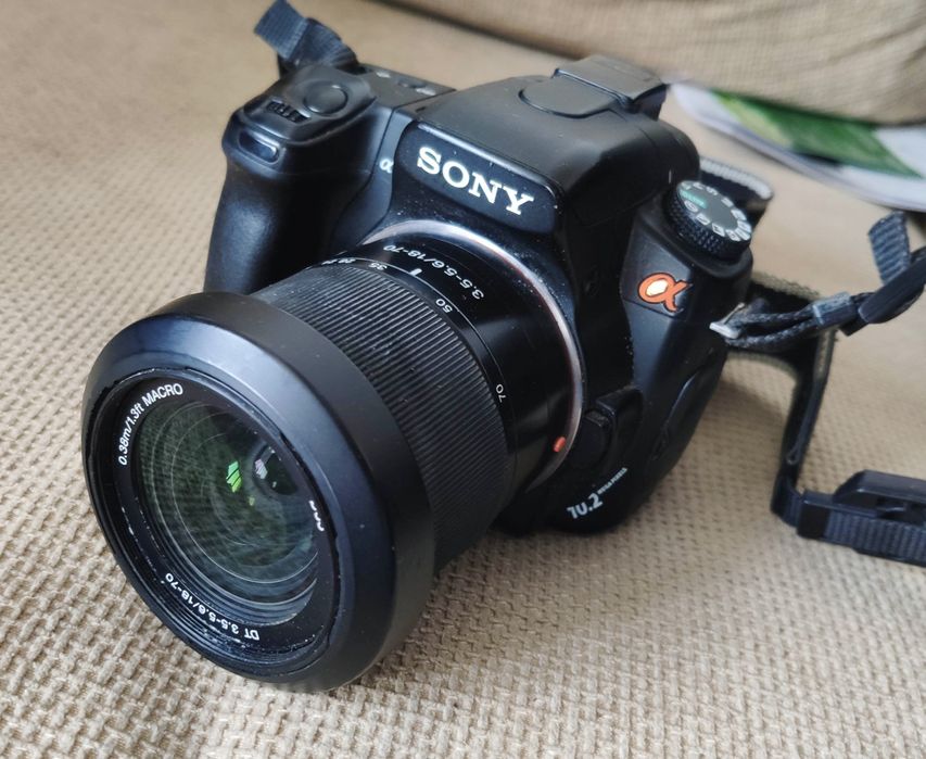 Trusa FOTO completa SONY Alpha A300 + 3 obiective, blitz, filtre