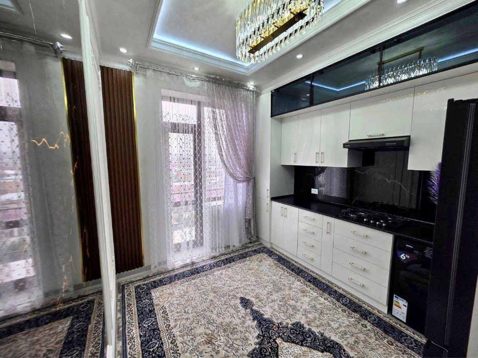 Продаётся 3-комнатная квартира в новостройке