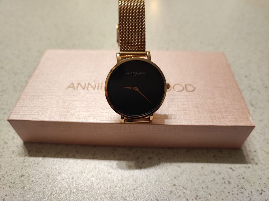 Vând ceas Annie Rosewood London