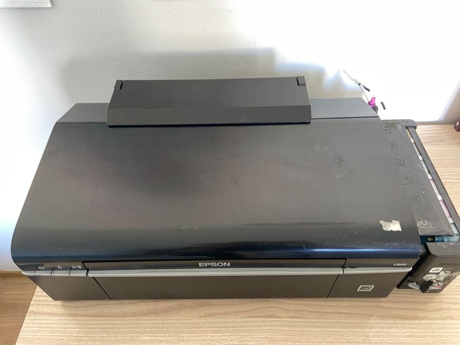 Принтер Epson L800                .