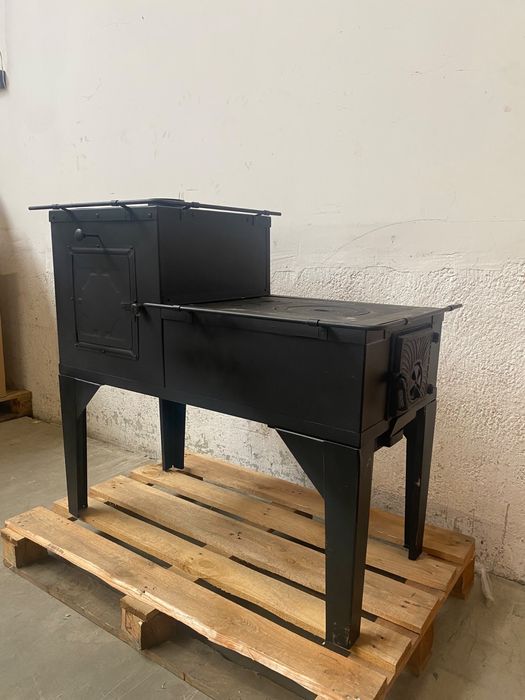 Soba neagra,tip cizma cu plita si cuptor,putere 10 KW