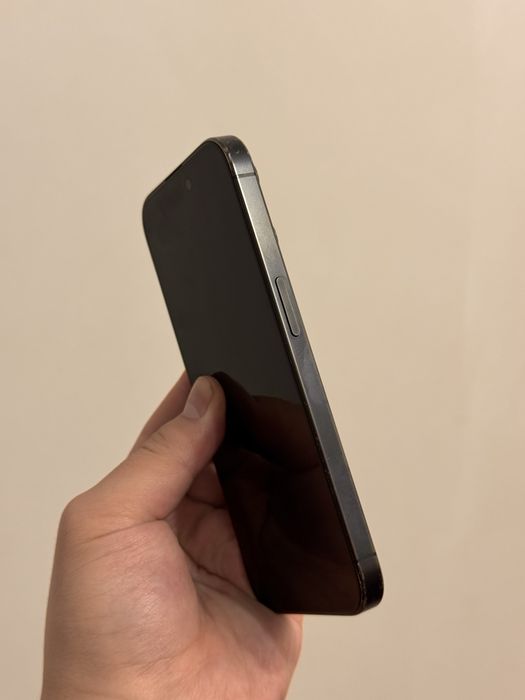 iPhone 15 Pro 256GB. 100% . В Отличном состоянии !