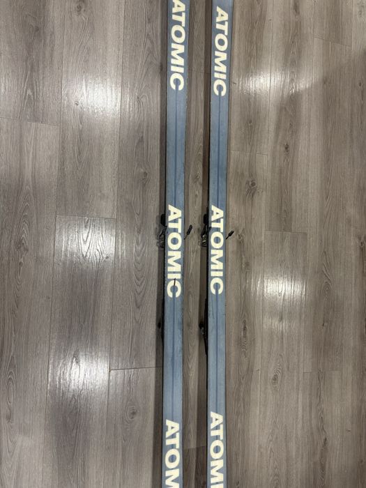 Ски Atomic с апарати 200см
