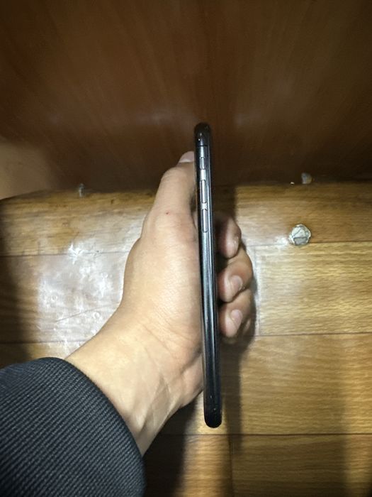 Продам Айфон можете написать позвонит