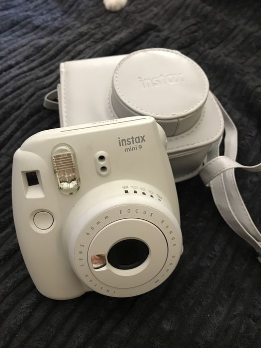 Fujifilm Instax Mini 9  моментен фотоапарат
