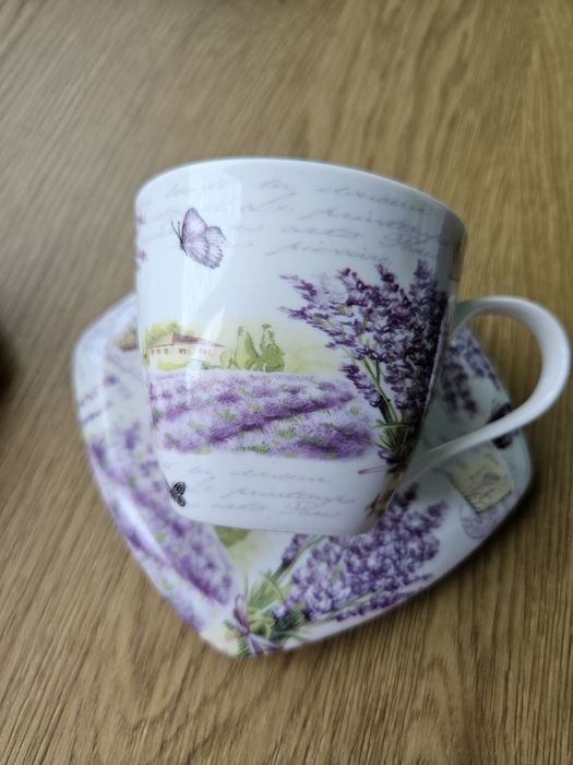 Set 4 cesti si 4 farfurioare model lavanda