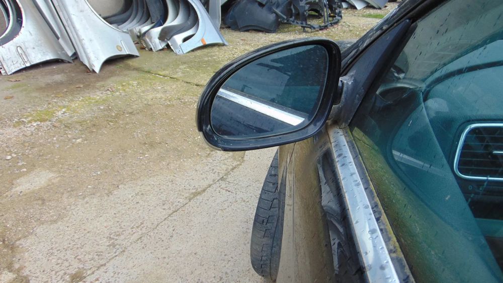 oglinda VW Eos 2006-2011 oglinzi stanga dreapta eos negre negru neagra dezmembrez eos 2.0fsi benzin