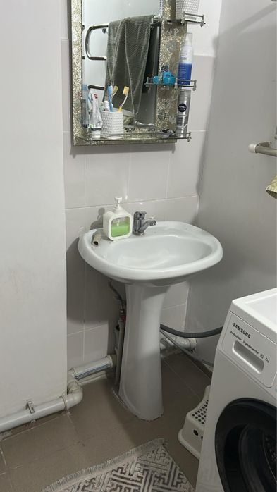 Раковина со смесителем