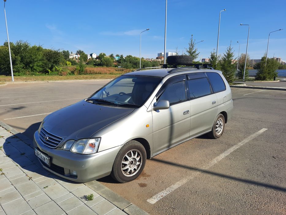 Toyota gaia ( ipsum )