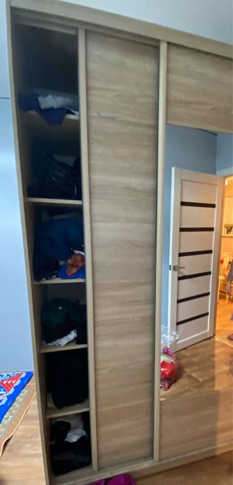 Продается шкаф без торга