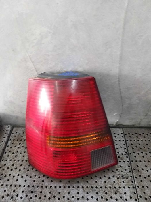 Stop tripla lampa dreapta vw golf 4 1j break