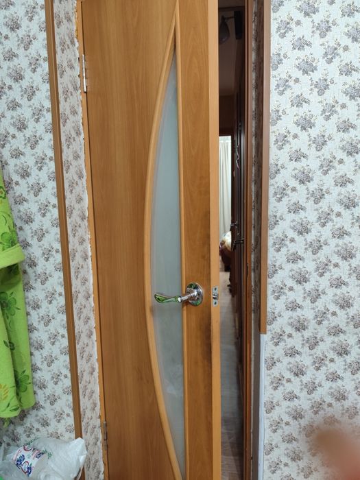 В продаже б/у двери