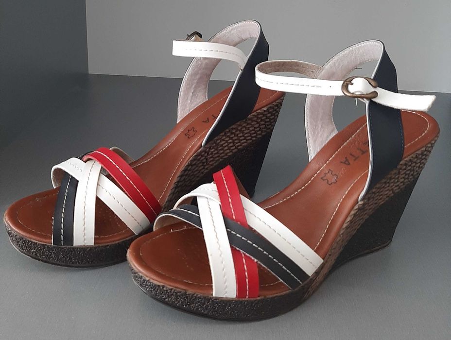 Дамски сандалети естествена кожа