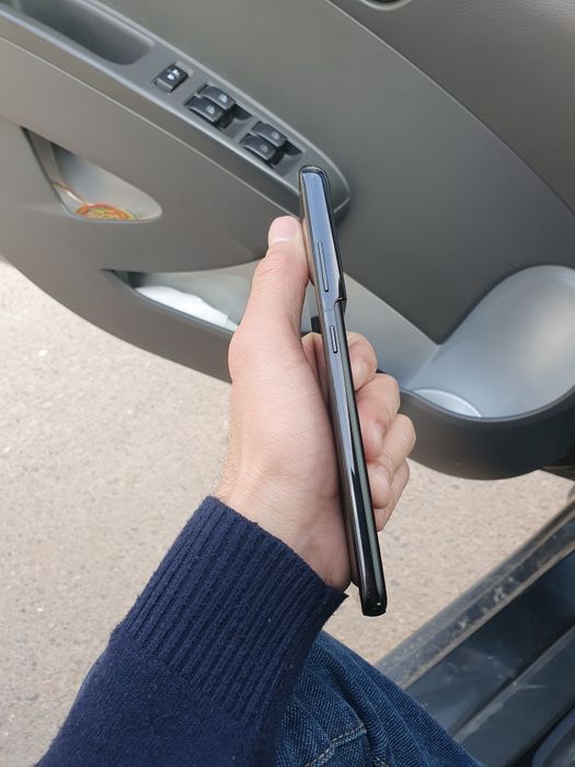 Galaxy S21 Ultra 5G 12/256Gb продам