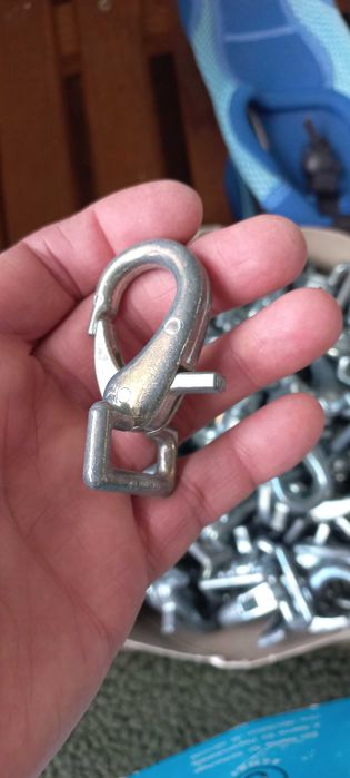 Продавам карабинери