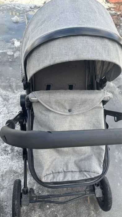 Продам коляску зима лето.