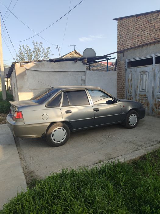 Срочно Нексиа 2. 1.6 Донс 2012 йил