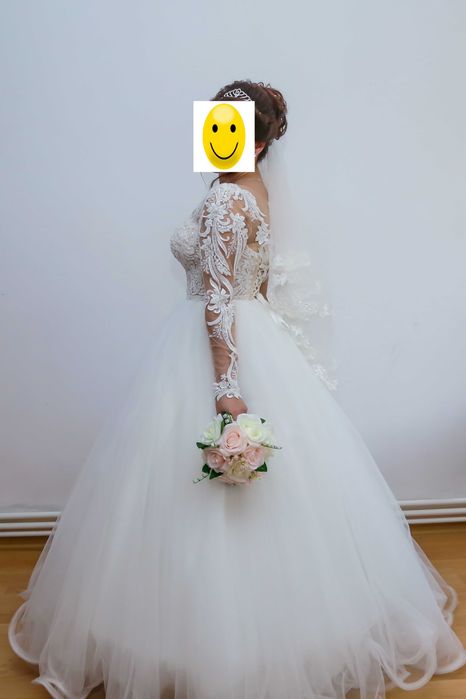 Vand rochie de  mireasa