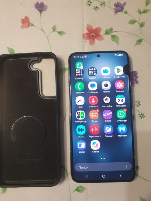 Samsung  S 22   5G   8/128гб