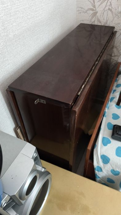 Продам стол книжку советская