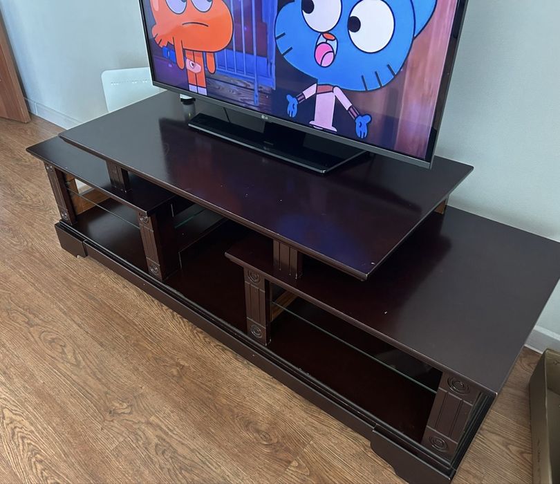 Продам журнальный стол.