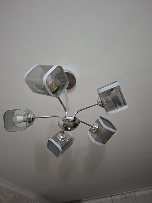 Люстра потолочная