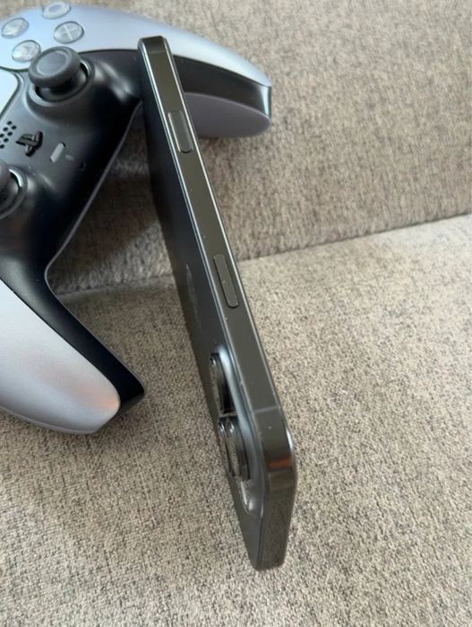 Срочно продам айфон 15 про 128гб