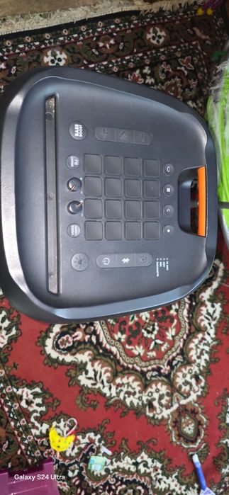 Продам JBL PARTYBOX 1000.