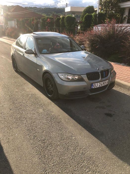 Vând sau schimb BMW e90 2.5 i