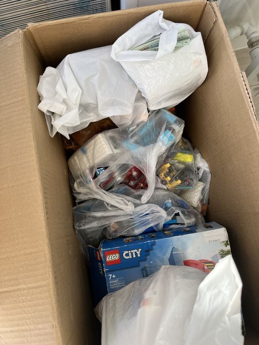 Продам игрушки набор Лего