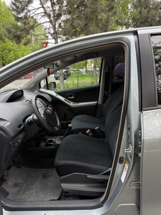 Toyota Yaris 2006 1.3 VVT-i cu GPL