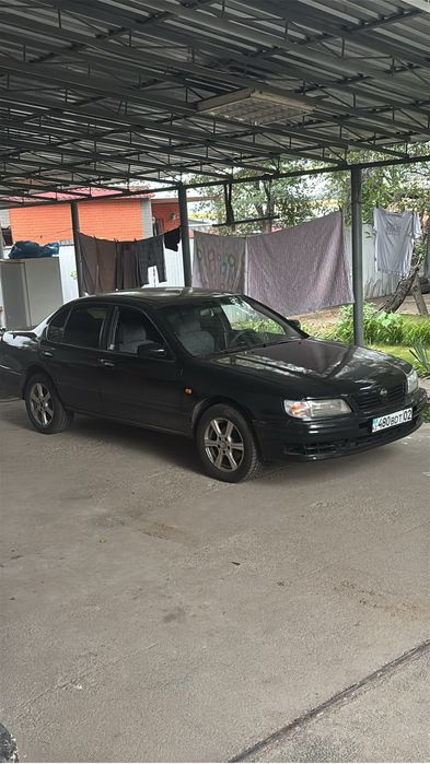 Nissan Maxima a32.