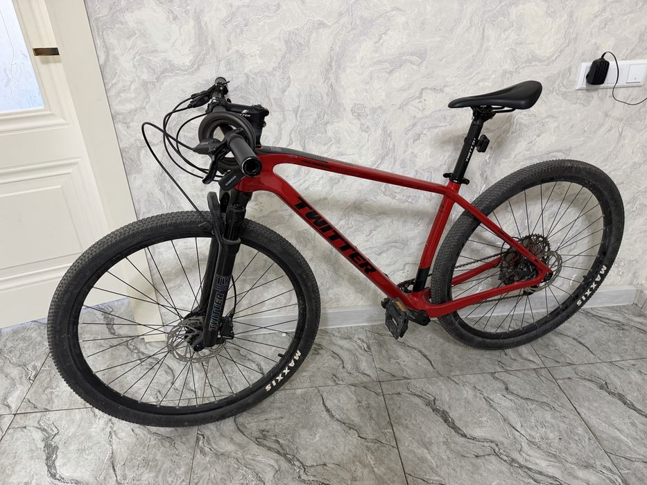 Velosiped mtb karbon twitter warrior