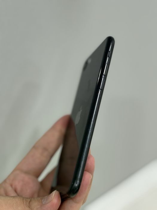 Продам Iphone Ce