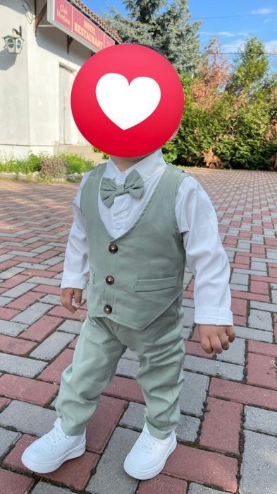 Costumas elegant baieti