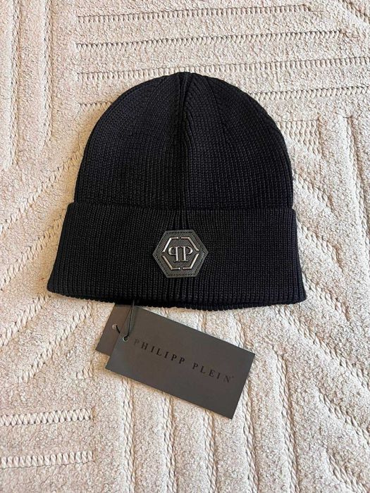 Плетени памучни шапки.