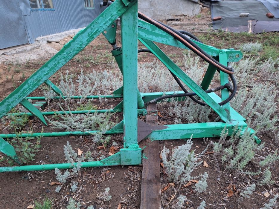 Продам вилы на навеску